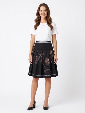 One Step 100% Cotton Embroidered Floral Skirt Size 38